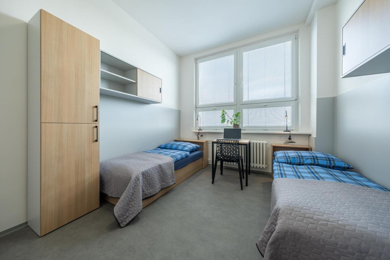 Penzion Big House Прага Экстерьер фото